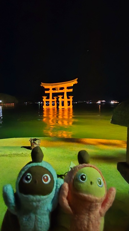 大鳥居（夜）